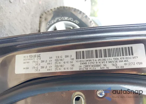 2019 Ram 1500 Classic Tradesman 4X4 5'7 Box z USA, uszkodzony, nr VIN 1C6RR7KTXKS599047